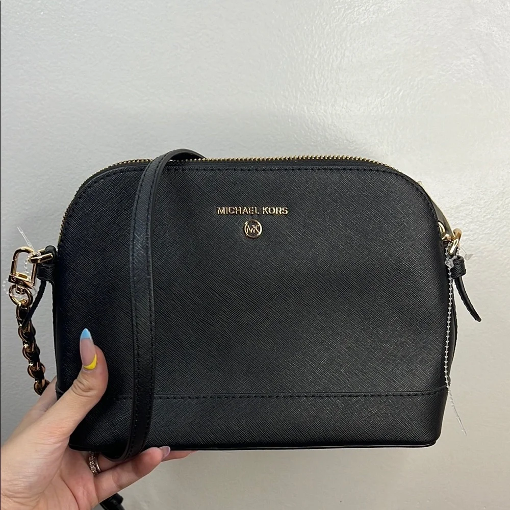 Michael Kors Jet Set Charm Large Dome Crossbody. Bag.